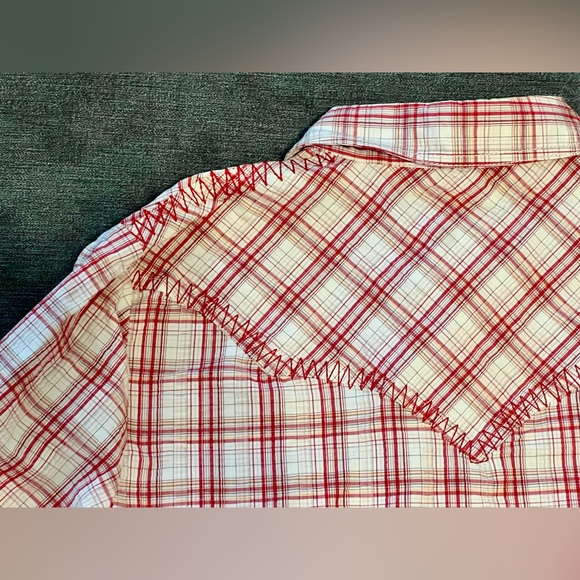 CAbi Wild West Wear Shirt Size Medium Western Pearl Snap 517 Red Plaid Cowgirl - Picture 6 of 7